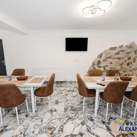 Casa Alexander Hotel Calimanesti Ngoại thất bức ảnh