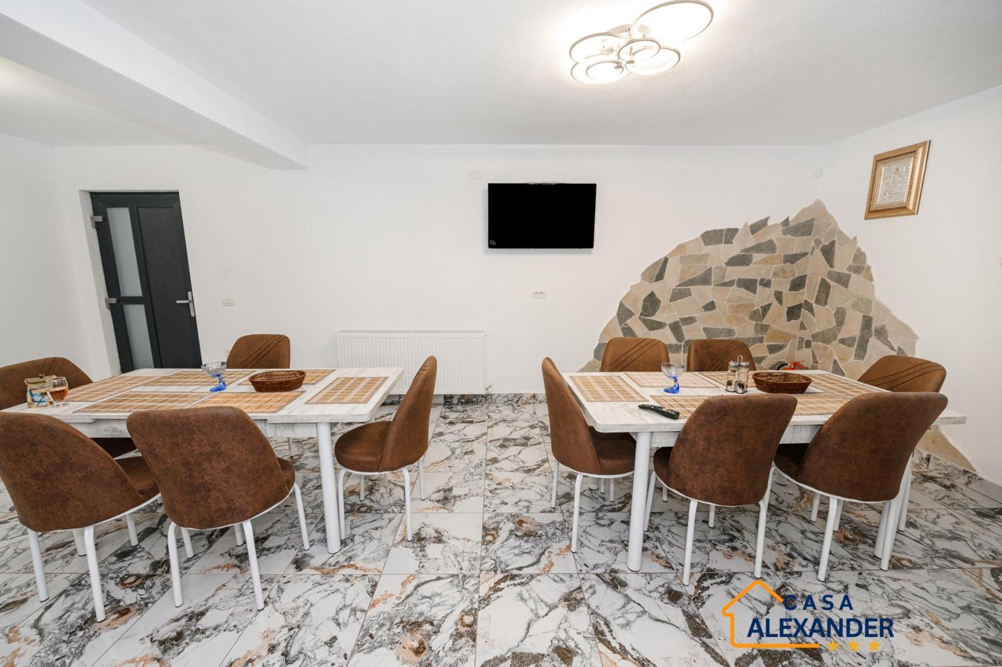 Casa Alexander Hotel Calimanesti Ngoại thất bức ảnh