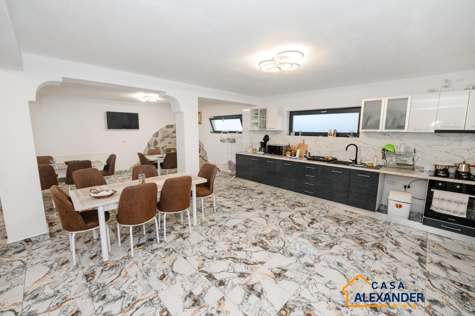 Casa Alexander Hotel Calimanesti Ngoại thất bức ảnh